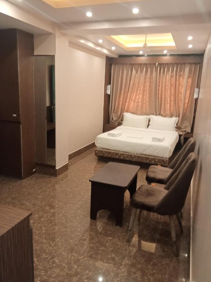 Hotel Subhashree Ґанґток Екстер'єр фото