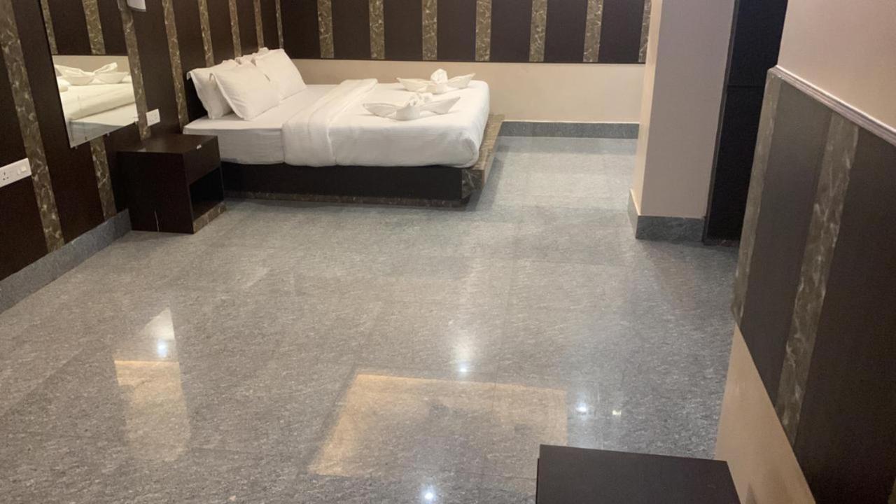 Hotel Subhashree Ґанґток Екстер'єр фото