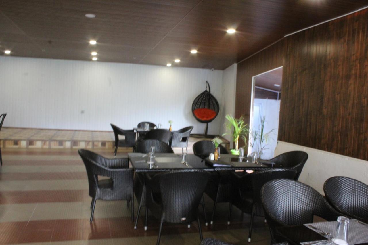 Hotel Subhashree Ґанґток Екстер'єр фото