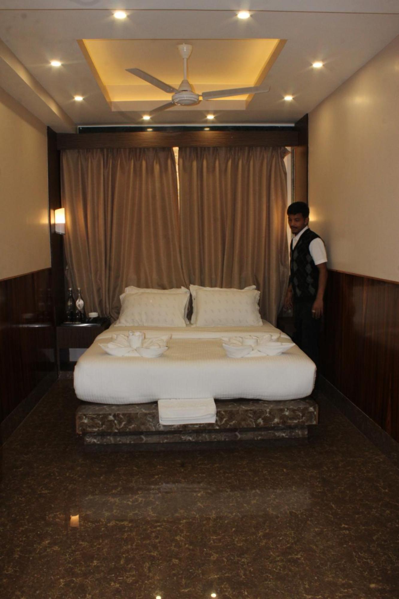 Hotel Subhashree Ґанґток Екстер'єр фото